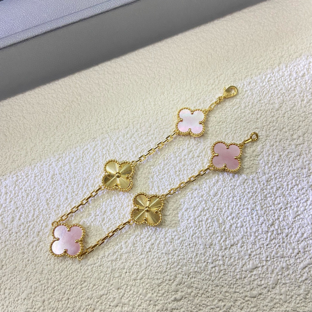 Accessories Necklaces — 49ad2bd0 angle 1