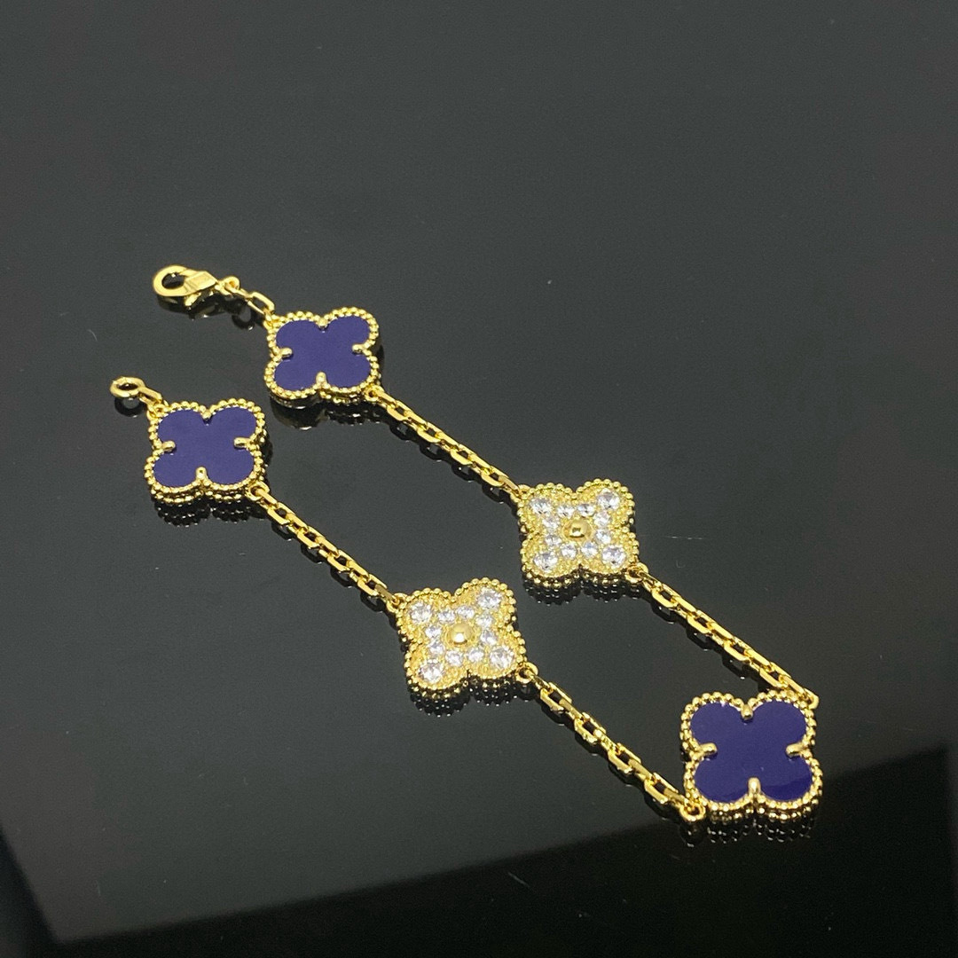 Accessories Necklaces — a28864da angle 1