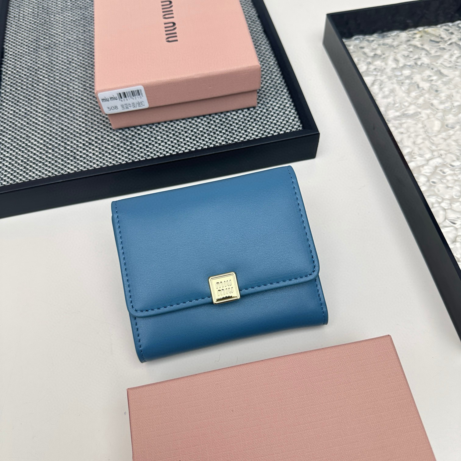 Accessories Womens Wallets — 06dcaf8d angle 1