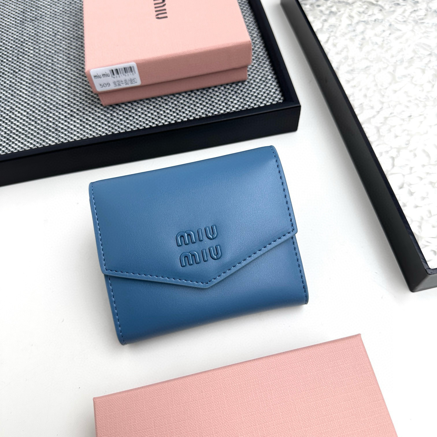 Accessories Womens Wallets — 9129529c angle 1