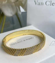 Accessories Necklaces — cee2a1c6